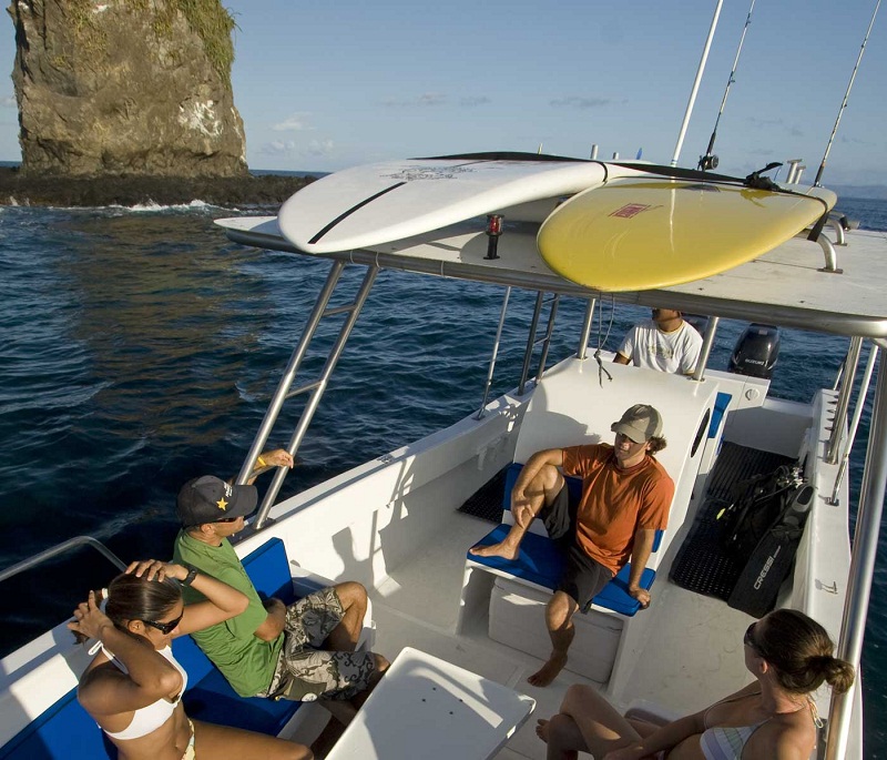  Surfing Witchs Rock Charter Papagayo 